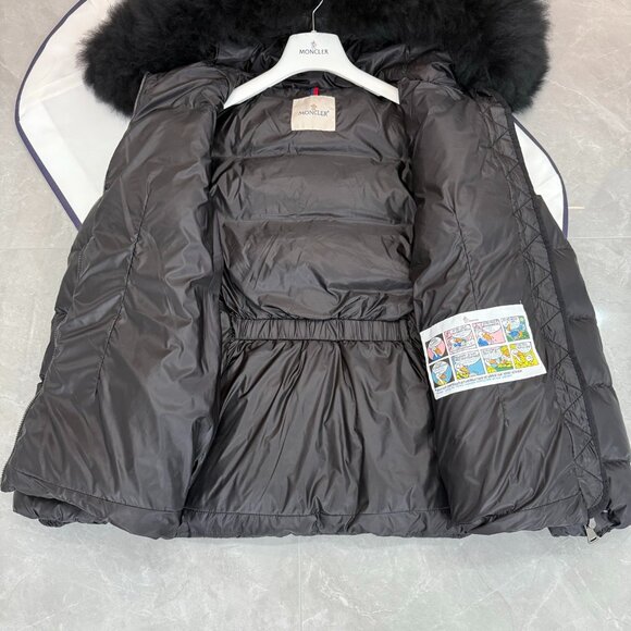 Moncle down jacket, 90% white goose down, excellent overall warmth, classic down - Picture 2 of 8